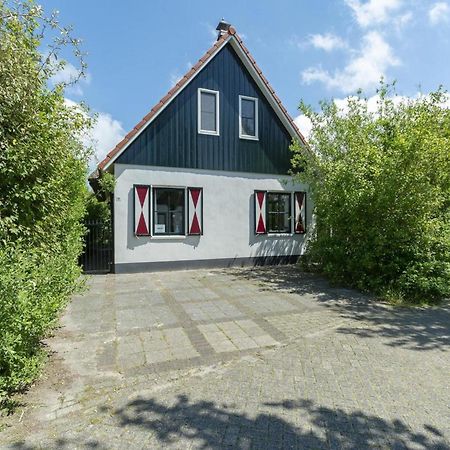 Holiday Villa With Fenced Garden Callantsoog Bagian luar foto
