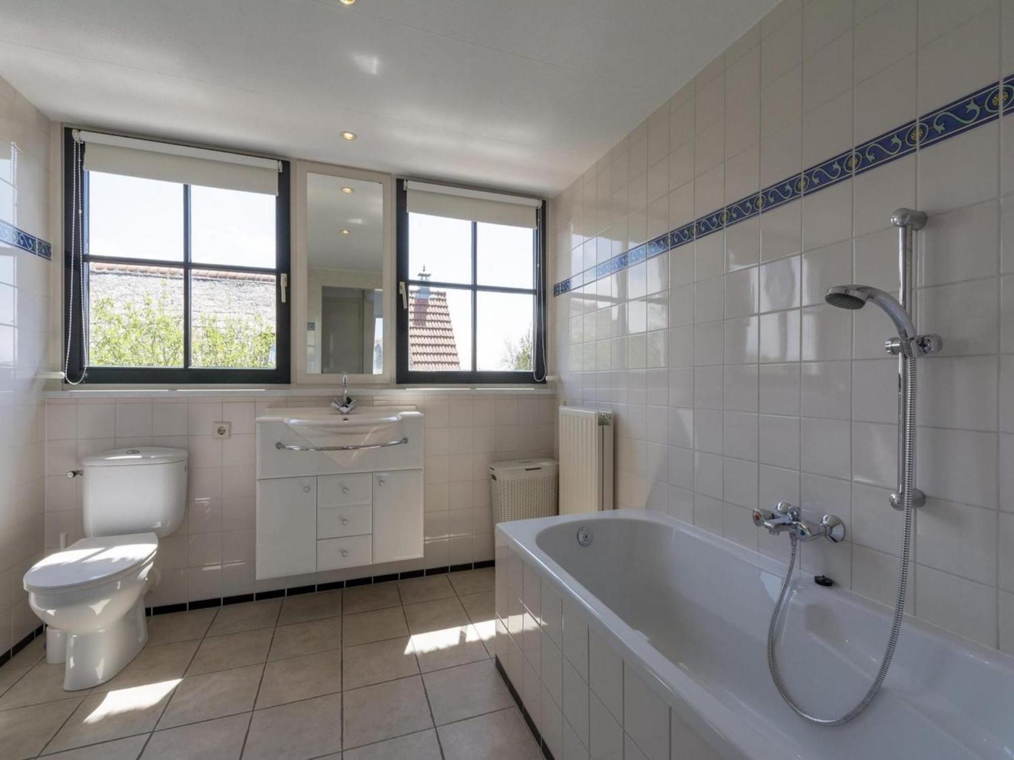 Holiday Villa With Fenced Garden Callantsoog Bagian luar foto