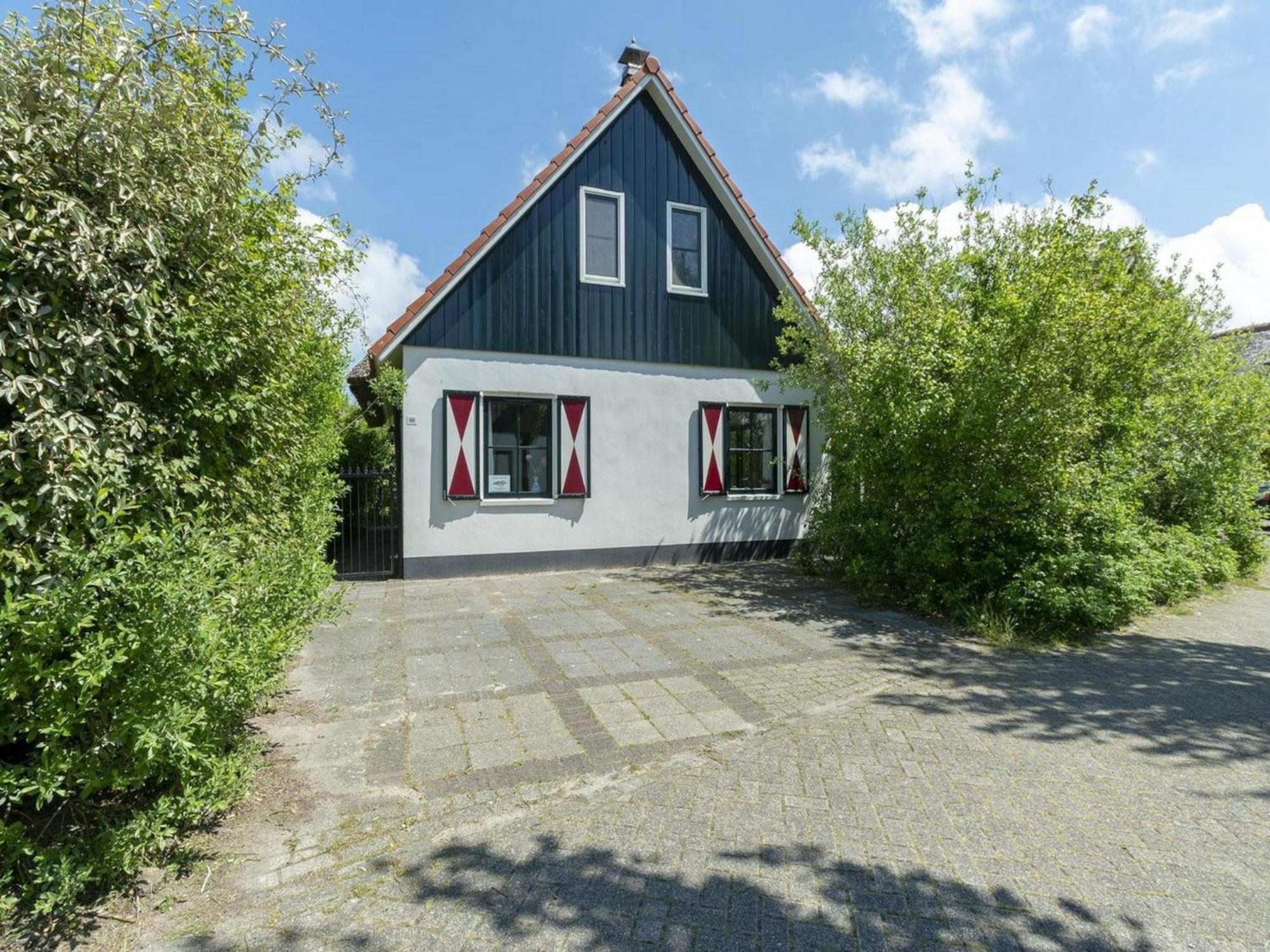 Holiday Villa With Fenced Garden Callantsoog Bagian luar foto